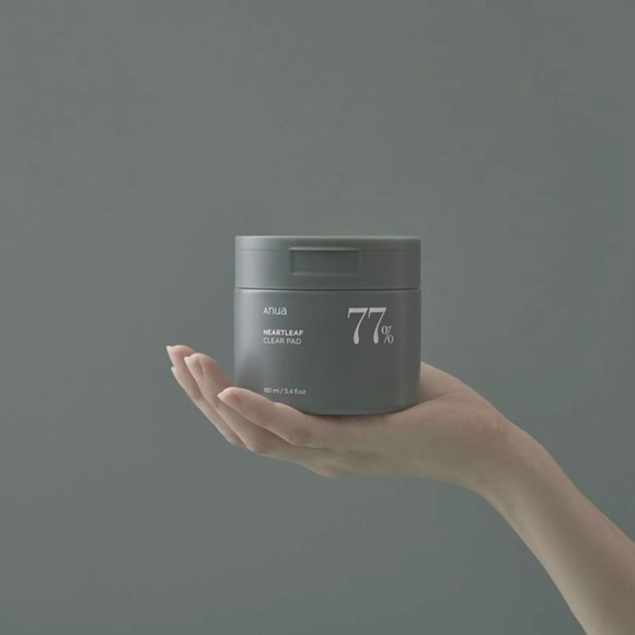 ANUA Heartleaf 77 Toner Pad 70 Sheets, PHA Dead Skin Care Low pH Daily Toner Pad - Picture 2 of 3